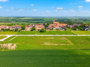 Prodej pozemku pro bydlení, Slaný, 932 m2