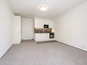 Pronájem bytu 1+kk, Praha - Vysočany, Gerstelova, 32 m2