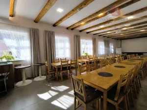 Prodej ubytování, Hněvotín, 717 m2