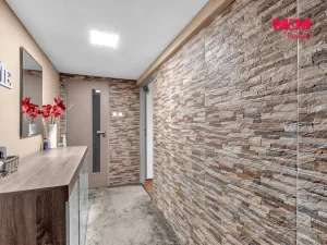 Prodej bytu 2+1, Valdice, Sídliště, 66 m2