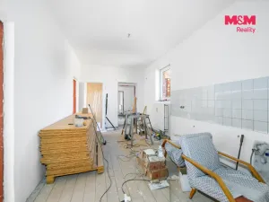 Prodej komerční nemovitosti, Kynšperk nad Ohří, Nádražní, 1300 m2
