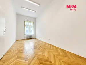 Pronájem kanceláře, Praha - Vinohrady, náměstí Míru, 32 m2