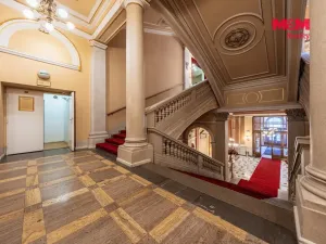 Pronájem kanceláře, Praha - Vinohrady, náměstí Míru, 32 m2