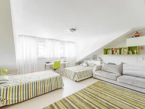 Prodej bytu 3+kk, Karlovy Vary, Zámecký vrch, 108 m2