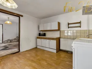 Prodej rodinného domu, Líšťany, V Poustkách, 61 m2