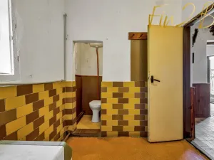 Prodej rodinného domu, Líšťany, V Poustkách, 61 m2