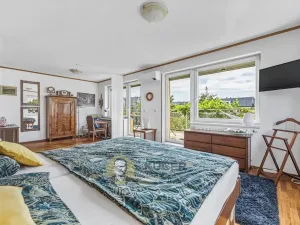 Prodej bytu 2+kk, Praha - Újezd nad Lesy, Račiněveská, 95 m2