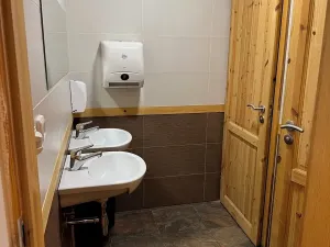 Pronájem restaurace, Horní Lhota, 338 m2