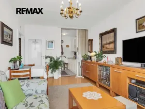 Prodej bytu 2+kk, Praha - Horní Měcholupy, Neapolská, 43 m2