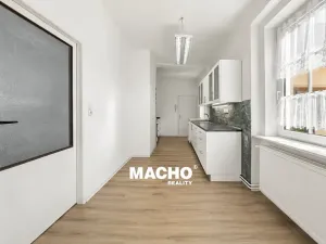 Pronájem bytu 3+1, Mníšek pod Brdy, Pražská, 80 m2
