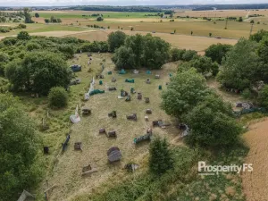 Prodej komerčního pozemku, Velká Dobrá, 16033 m2