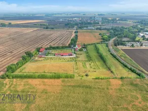 Prodej komerčního pozemku, Pečky, 35798 m2