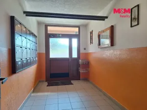 Pronájem bytu 1+1, Chomutov, Hutnická, 40 m2
