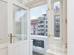 Pronájem bytu 1+kk, Praha - Bubeneč, Ovenecká, 33 m2