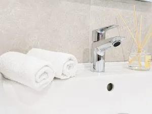 Pronájem bytu 2+kk, Praha - Hloubětín, Poděbradská, 67 m2