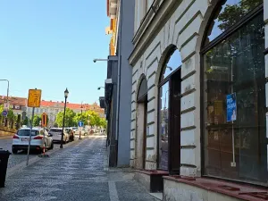 Pronájem obchodního prostoru, Roudnice nad Labem, Arnoštova, 70 m2