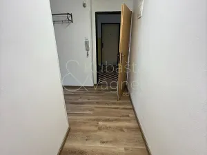 Pronájem bytu 2+1, Chrudim, Dr. Václava Peška, 56 m2