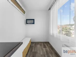 Prodej bytu 3+1, Děčín, Jezdecká, 64 m2