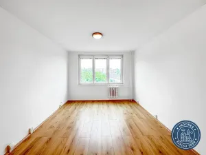 Pronájem bytu 1+kk, Praha - Modřany, Vitošská, 30 m2
