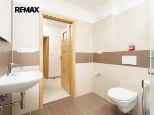 Prodej bytu 2+kk, Jince, Zborovská, 45 m2