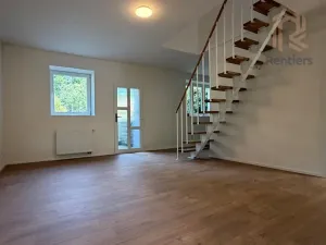 Prodej rodinného domu, Rostoklaty, 137 m2