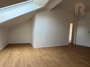 Prodej rodinného domu, Rostoklaty, 137 m2