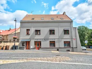 Prodej bytu 2+1, Slaný, Vinařického, 39 m2
