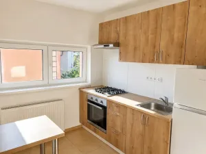 Pronájem bytu 2+1, Praha - Kyje, Hejtmanská, 54 m2