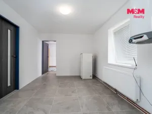 Prodej rodinného domu, Dobřenice, 169 m2
