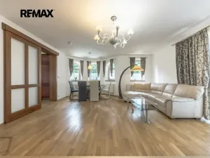 Pronájem rodinného domu, Lhota, K Lesnu, 205 m2