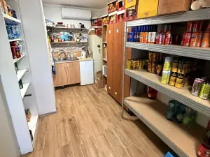Prodej obchodního prostoru, Kly, 45 m2