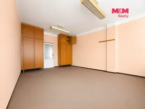 Pronájem skladu, Louny, Poděbradova, 235 m2