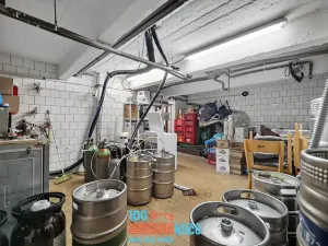 Pronájem restaurace, Praha - Záběhlice, Roztylské náměstí, 335 m2