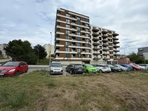 Prodej bytu 2+kk, Praha - Černý Most, Arnošta Valenty, 35 m2