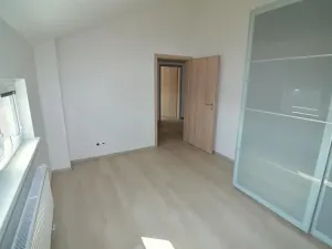 Pronájem rodinného domu, Jesenice, Albatrosová, 112 m2