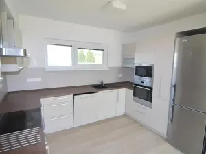 Pronájem rodinného domu, Jesenice, Albatrosová, 112 m2