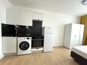 Pronájem bytu 1+kk, Praha - Vysočany, U vinných sklepů, 18 m2
