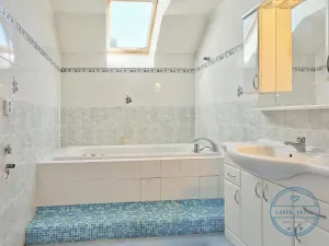 Prodej rodinného domu, Velké Bílovice, Morávky, 245 m2