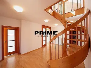 Pronájem rodinného domu, Praha, Na cípu, 440 m2