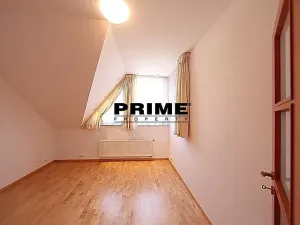 Pronájem rodinného domu, Praha, Na cípu, 440 m2