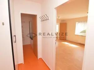 Pronájem bytu 2+kk, České Budějovice, Ledenická, 36 m2