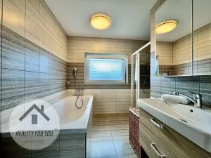 Prodej rodinného domu, Bělá pod Bezdězem, Radechovská, 240 m2