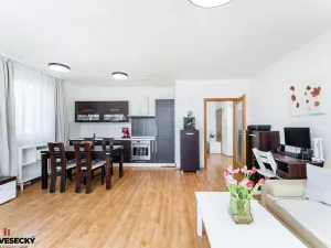 Prodej bytu 3+kk, Praha - Třeboradice, Špeciánova, 74 m2