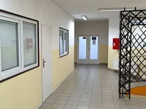 Pronájem obchodního prostoru, Přerov, tř. Gen. Janouška, 12 m2