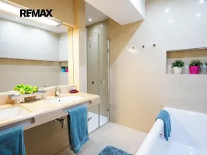 Prodej obchodního prostoru, Kyjov, třída Komenského, 290 m2