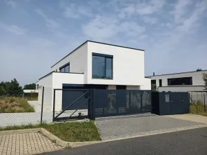 Prodej rodinného domu, Průhonice, K Doubí, 295 m2
