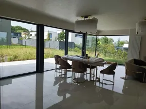 Prodej rodinného domu, Průhonice, K Doubí, 295 m2