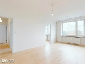 Prodej bytu 3+1, Hrušovany u Brna, Sídliště, 73 m2