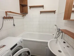 Pronájem bytu 2+1, Ostrava - Mariánské Hory, Korunní, 59 m2