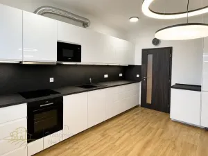 Pronájem bytu 2+1, Nová Paka, P. Bezruče, 63 m2